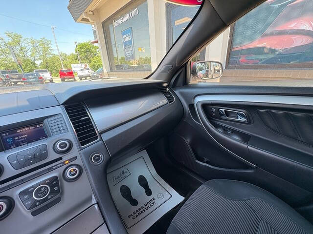 2017 Ford Taurus SEL