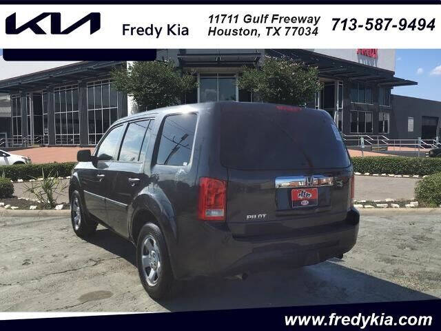 Used 2013 Honda Pilot LX with VIN 5FNYF3H25DB044088 for sale in Houston, TX