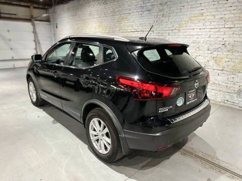 2017 Nissan Rogue Sport SV