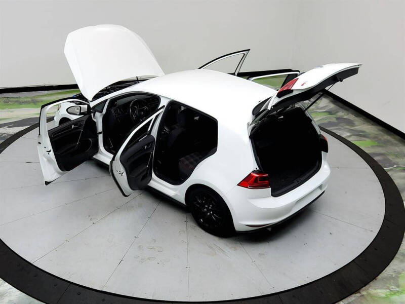 2017 Volkswagen Golf GTI S