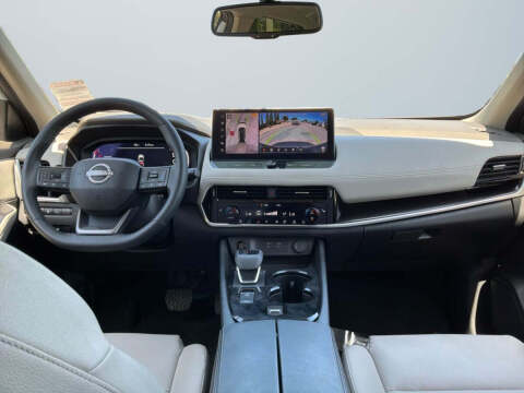 2025 Nissan Rogue SL