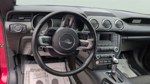 2017 Ford Mustang V6