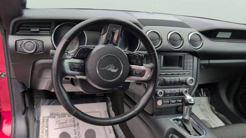 2017 Ford Mustang V6