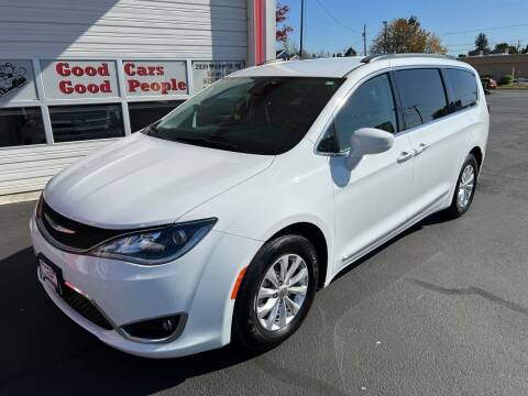 2017 Chrysler Pacifica for sale at Good Cars Good People in Salem OR