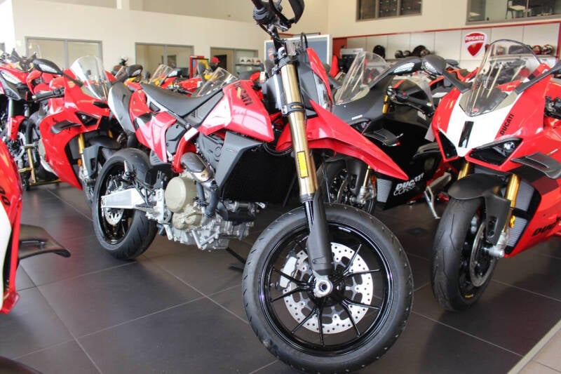 2024 Ducati Hypermotard for sale at Peninsula Motor Vehicle Group in Oakville NY