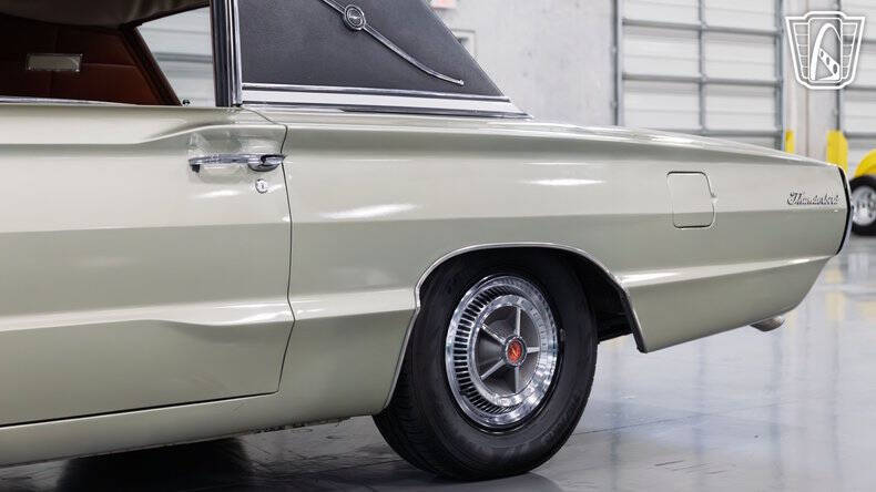 1966 Ford Thunderbird