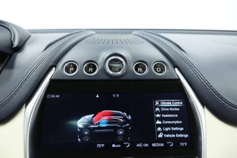 2021 Aston Martin DBX