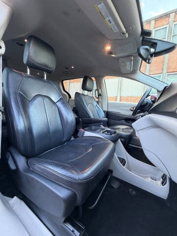 2018 Chrysler Pacifica Touring L
