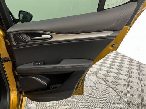 2022 Alfa Romeo Stelvio Veloce