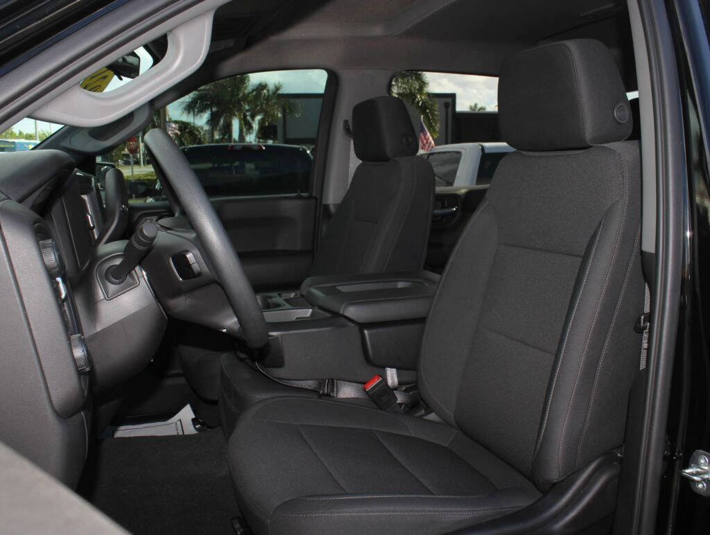 2021 Chevrolet Silverado 1500  - $53,495
