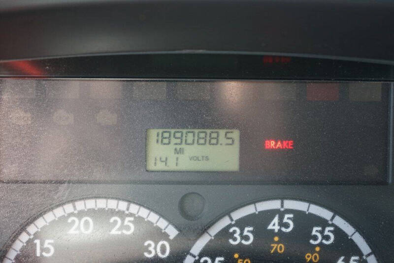 2013 Freightliner M2 106