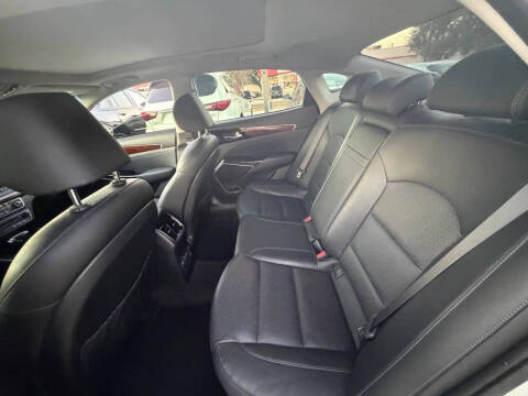 2018 Kia Cadenza Technology