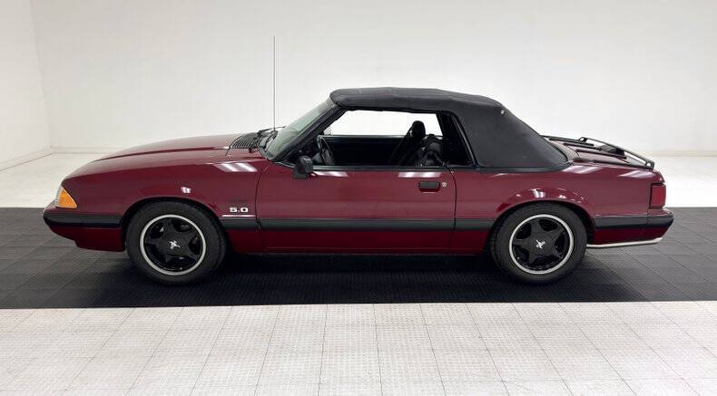 1990 Ford Mustang