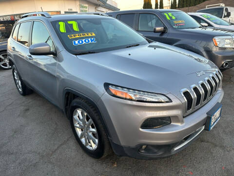 2017 Jeep Cherokee for sale at CAR GENERATION CENTER, INC. in Los Angeles CA