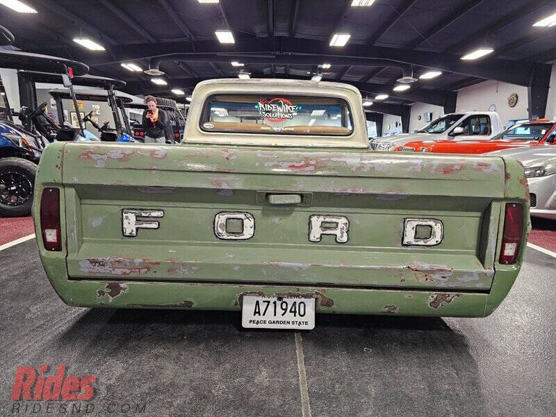 1969 Ford F-100