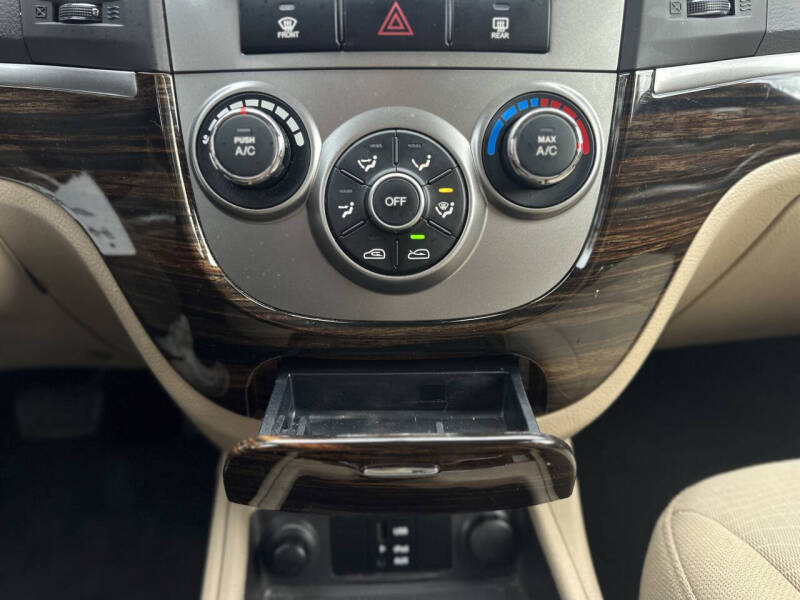 2011 Hyundai Santa Fe GLS