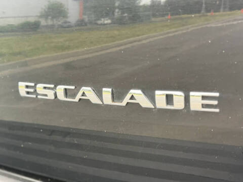 2014 Cadillac Escalade Luxury