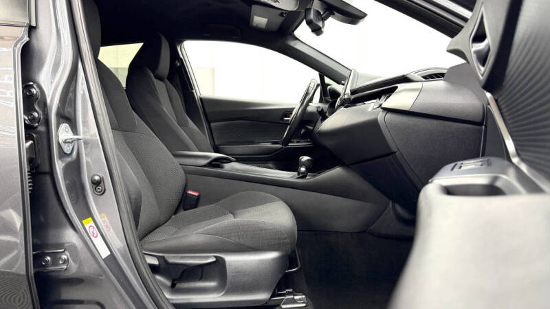 2018 Toyota C-HR XLE Premium