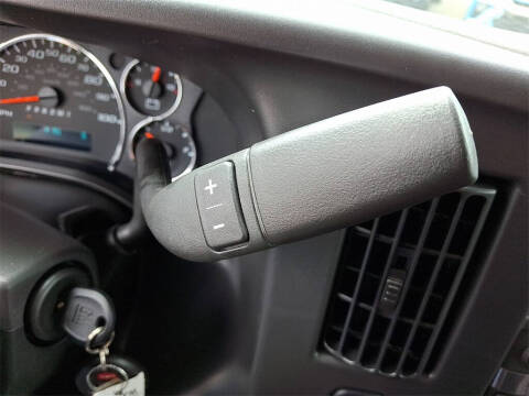 2025 Chevrolet Express 2500