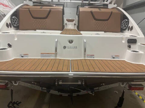 2025 Yamaha 222S