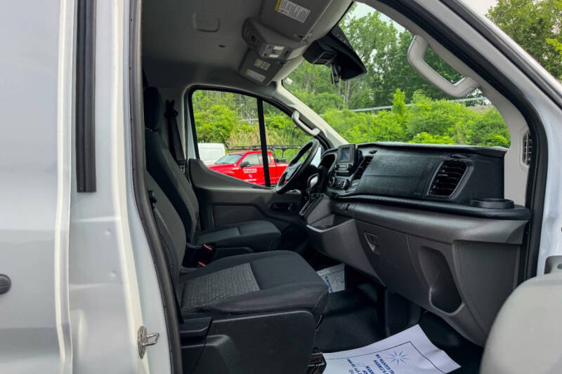 2024 Ford Transit 250