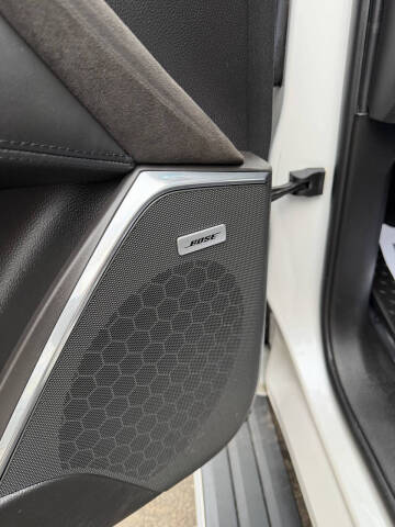 2017 Cadillac Escalade Platinum