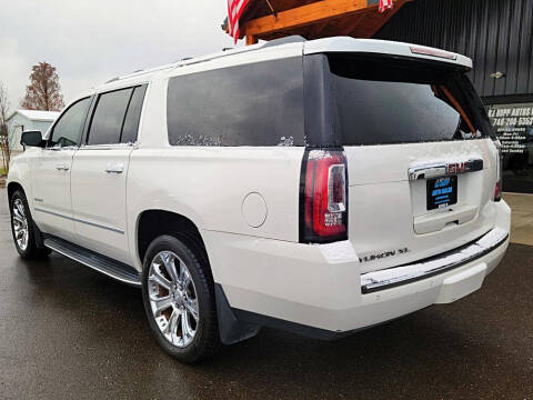 2017 GMC Yukon XL Denali