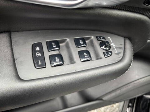 2022 Volvo XC90 Recharge T8 Inscription 6P