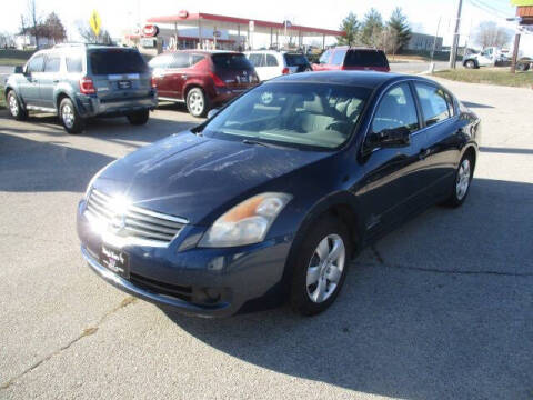 2008 Nissan Altima for sale at King's Kars in Marion IA