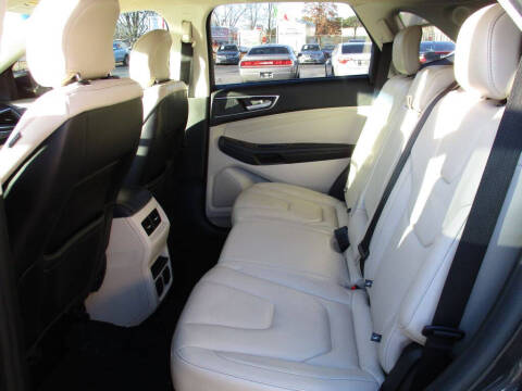 2019 Ford Edge Titanium