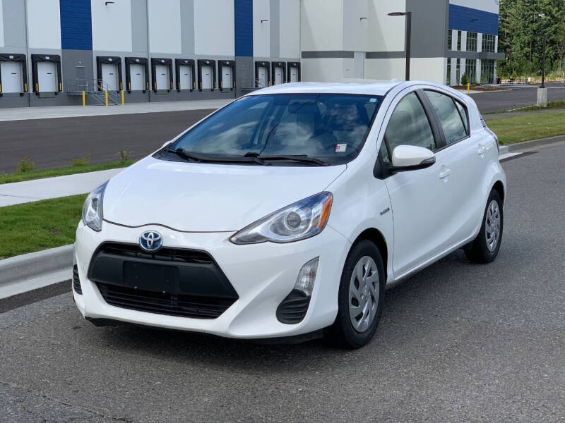 2016 Toyota Prius c One