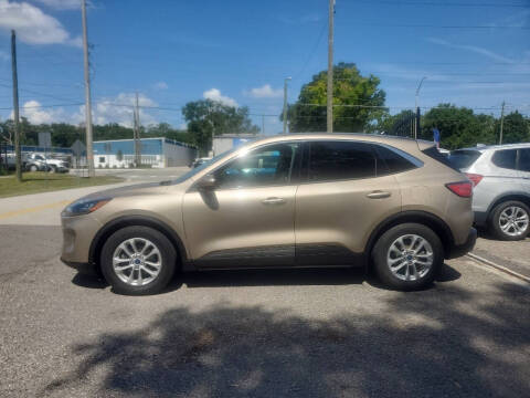 2020 Ford Escape SE