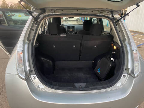 2015 Nissan LEAF S