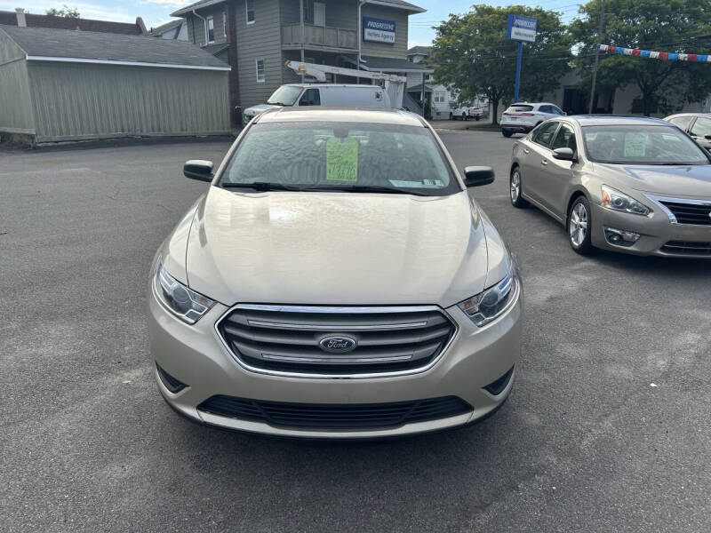 2018 Ford Taurus SE
