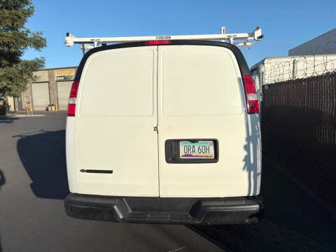 2022 Chevrolet Express 2500