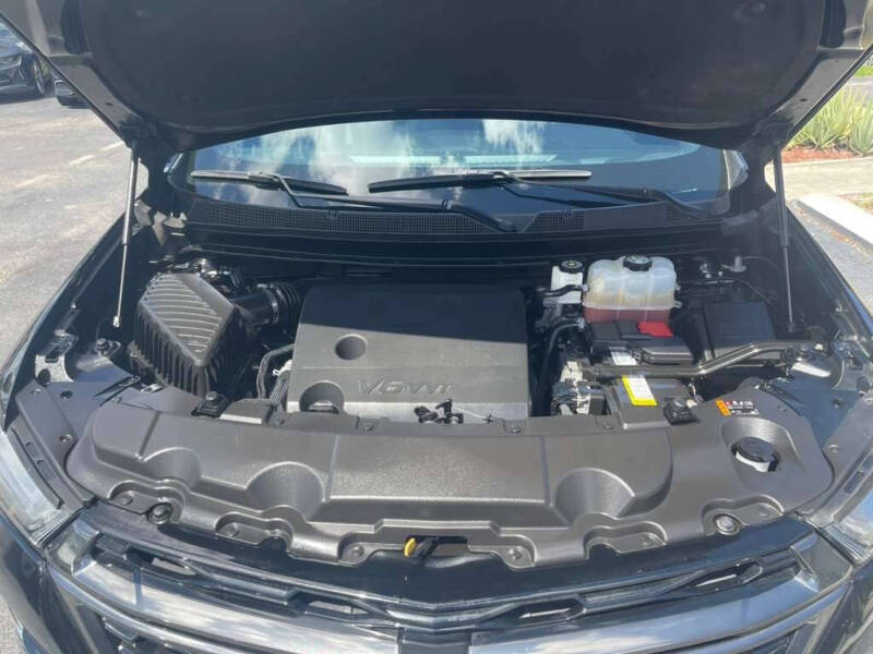 2023 Chevrolet Traverse LT Leather