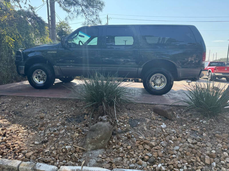 2005 Ford Excursion XLT photo 11