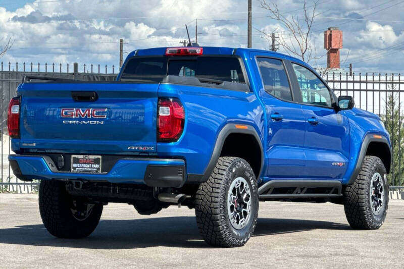 2023 GMC Canyon AT4X