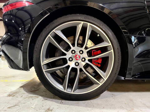 2015 Jaguar F-TYPE R