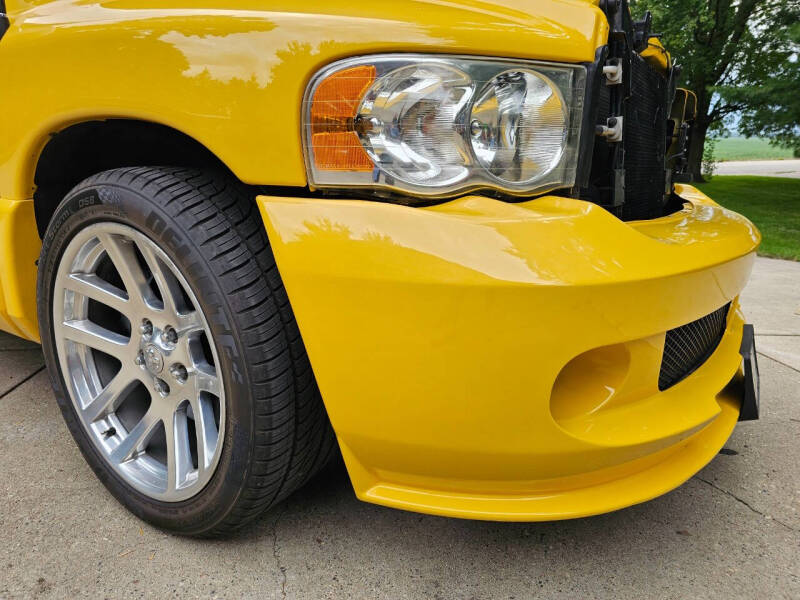 2005 Dodge Ram 1500 SRT-10