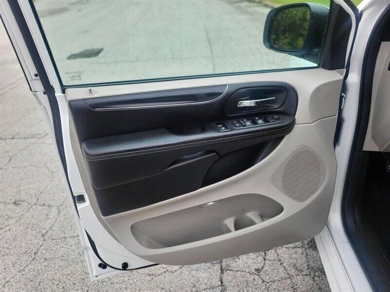 2017 Dodge Grand Caravan SXT