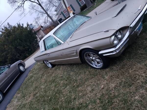 1965 Ford Thunderbird