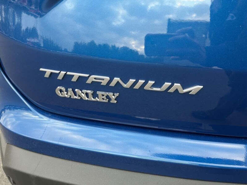 2021 Ford Edge Titanium