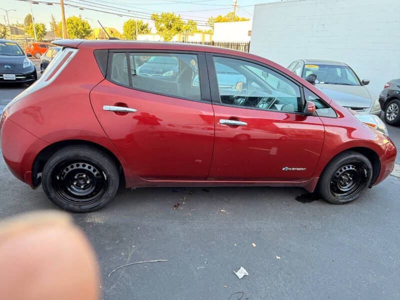 2015 Nissan LEAF S