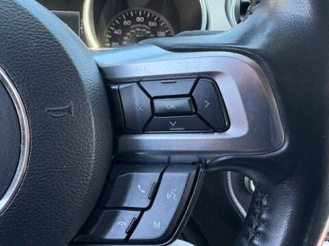 2022 Ford Mustang EcoBoost