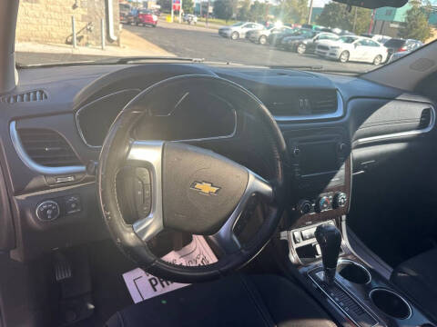 2017 Chevrolet Traverse LT