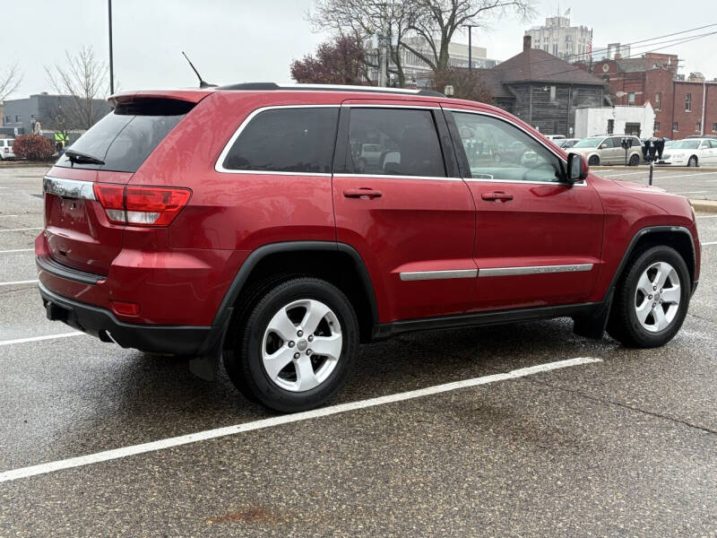2011 Jeep Grand Cherokee Laredo