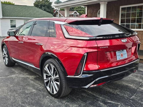 2024 Cadillac LYRIQ Luxury 3