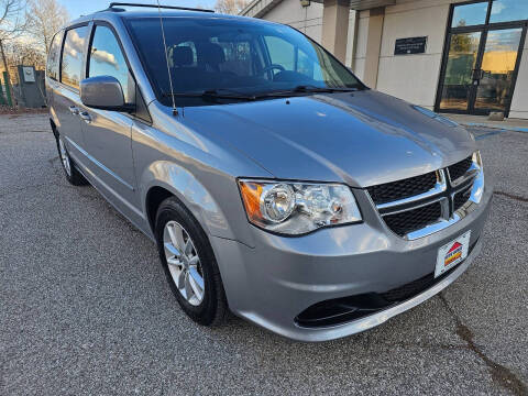 2014 Dodge Grand Caravan for sale at Auto House Superstore in Terre Haute IN