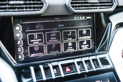 2020 Lamborghini Urus